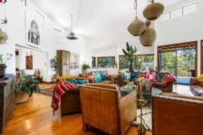 Aquila Retreat Mansion, Buderim